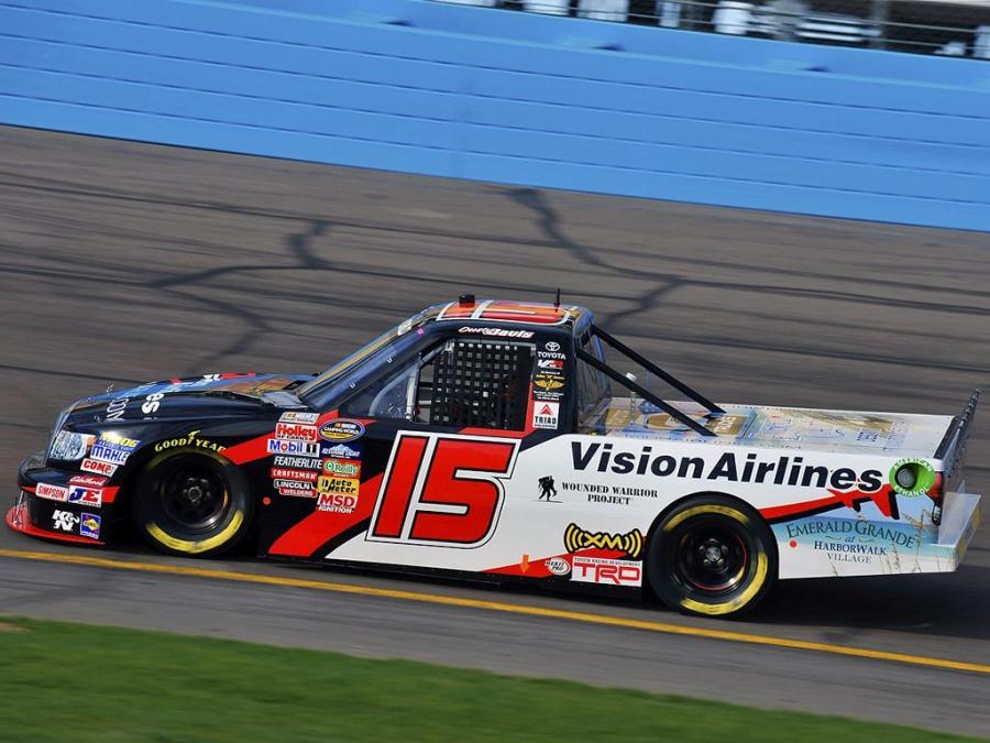  Toyota Tundra NASCAR Camping World Series Truck 2009 года  (фото 6 из 12)